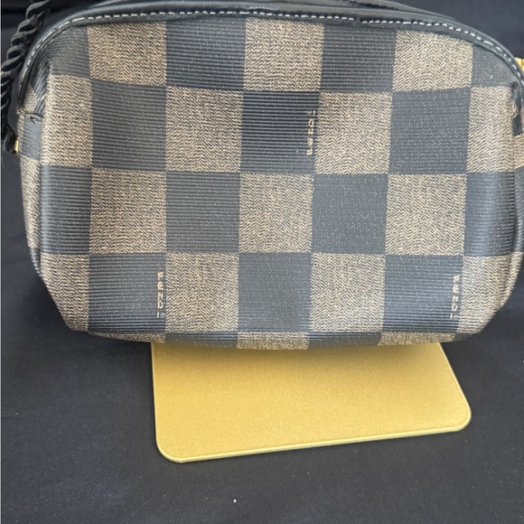 FENDI Vintage Pequin Checkerboard Crossbody Bag | EUC - Picture 4 of 10